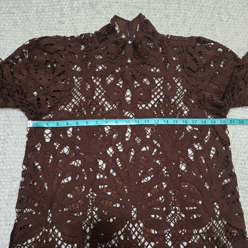 Boston Proper Chocolate Brown Crochet Lace High-Low Top Mock Neck Size Medium - Picture 12 of 13